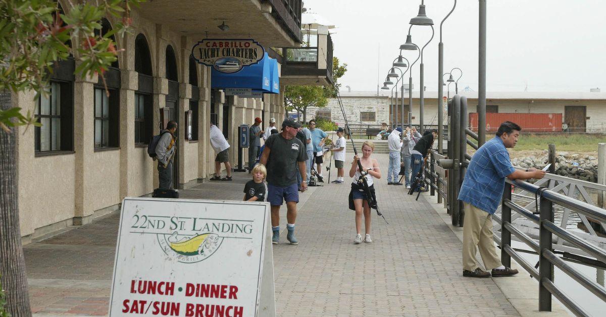 Patrick McDermott dated Olivia Newton-John.