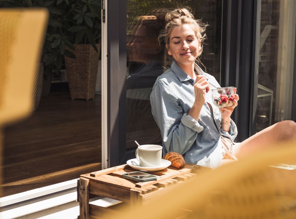 shop_amazon make your life easier_hero