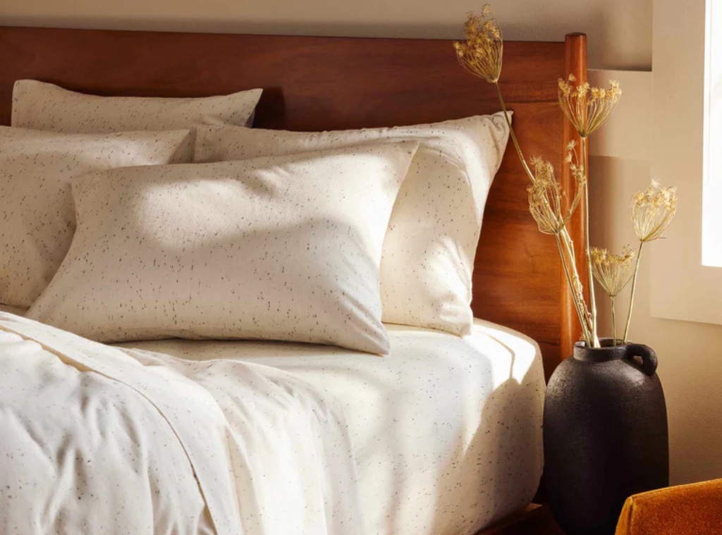 shop_best flannel sheet deals_hero