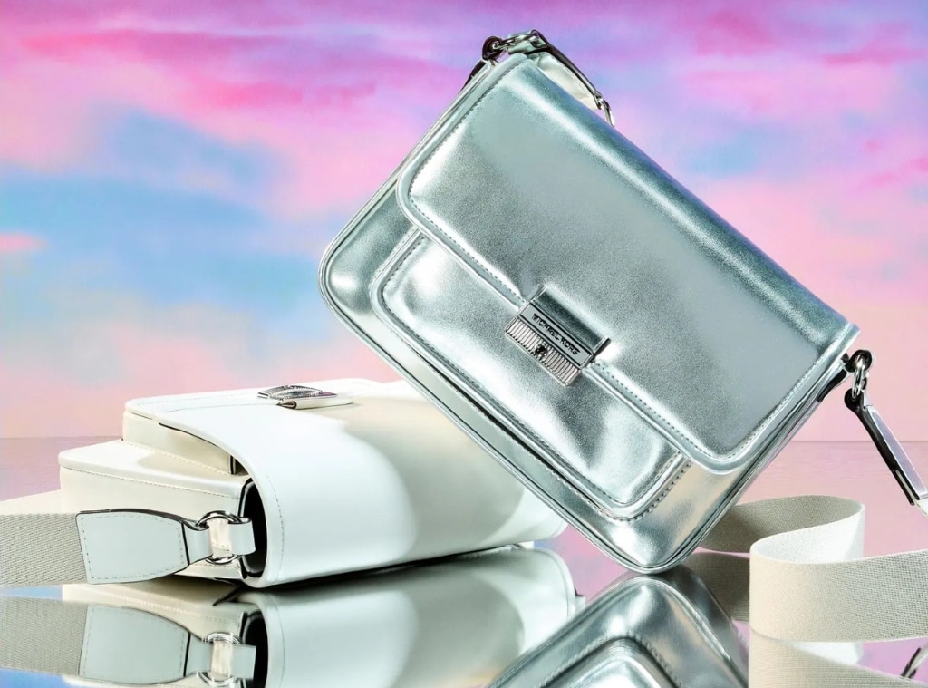 Shop Michael Kors Outlet Travel Sale