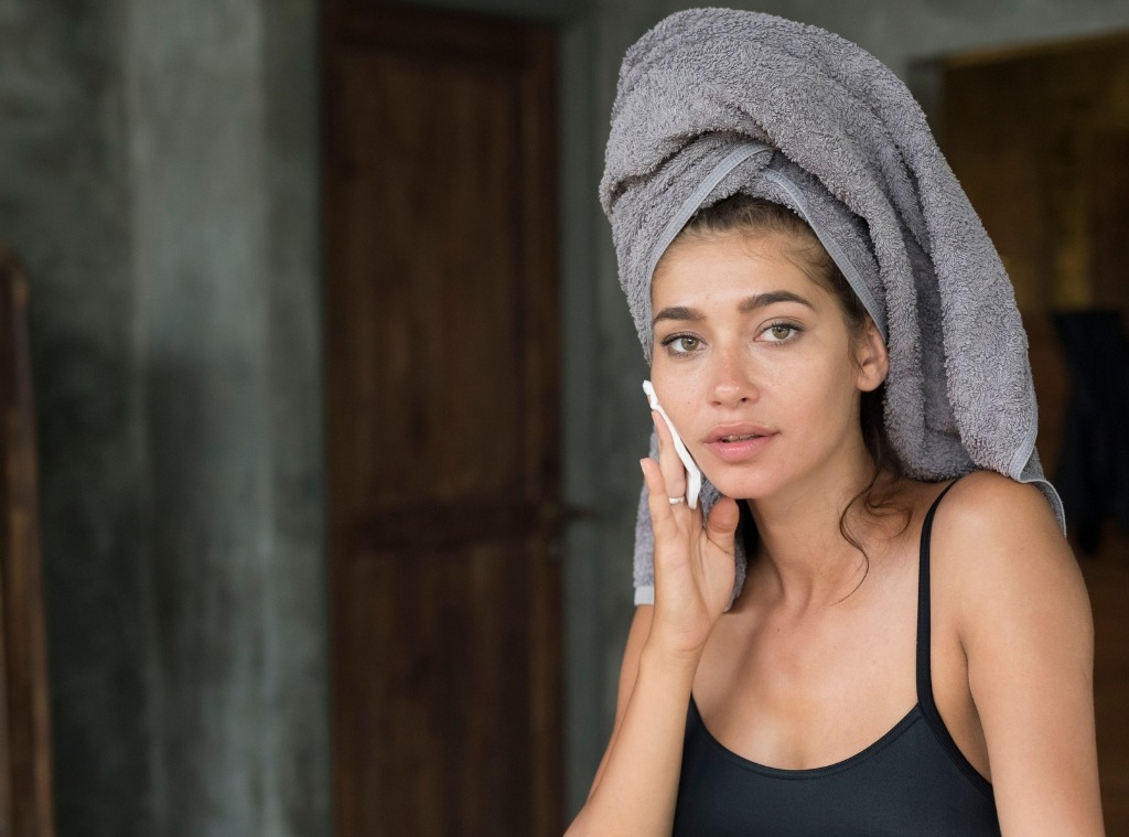 Shop Peter Thomas Roth Max Complexion Correction Pads Deal