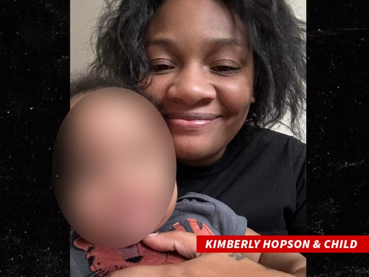 0115cc164648452cab30c01aab3ebdb3_md Kimberly Hopson and child