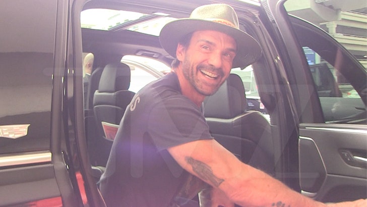 060624_frank_grillo_kal