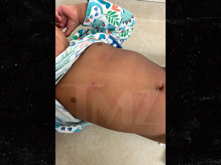 0a1d18fa01c04e479625f7714018d2ad_md Kimberly Hopson and child WCP Communications