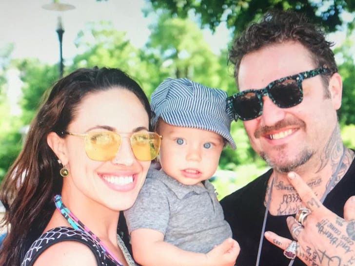 Bam Nikki Phoenix Happier Times0007