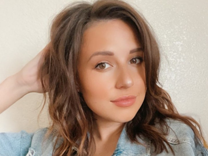 14fefa676b9342b4a354ca0214eb18ed_md katie thurston instagram main