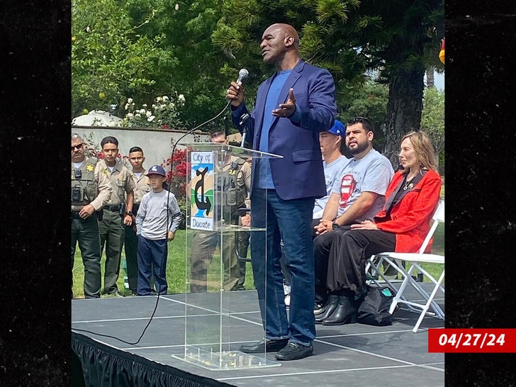 1b03717cb4334a2593e79de5140e6bdc_md boxncoach_instagram