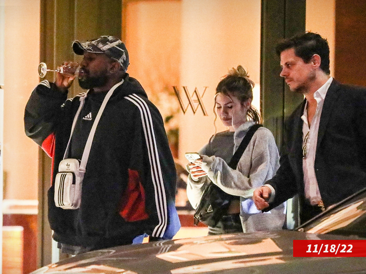 207627e08a5f433c887cea9918156764_md milo yiannopoulos kanye west