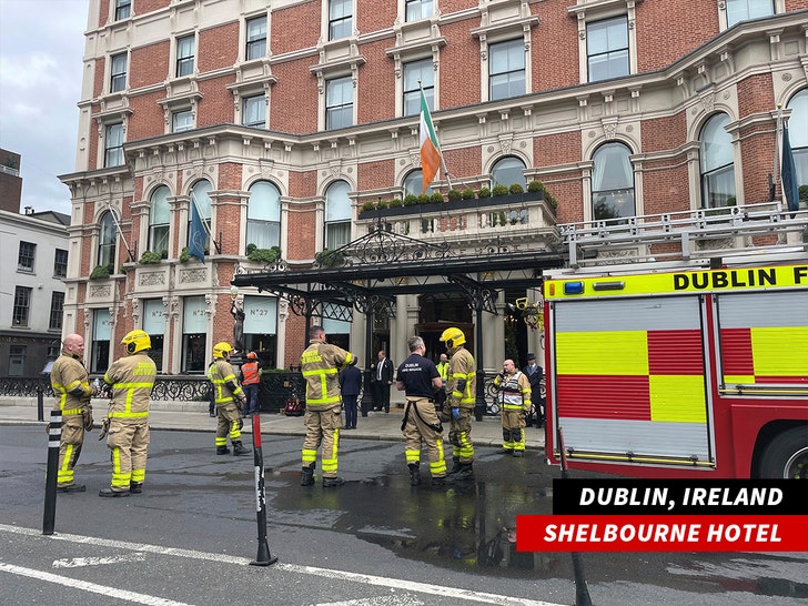 2a9fc9e0c78c4e0dbd75eed5579bebf6_md Henry Winkler fireman