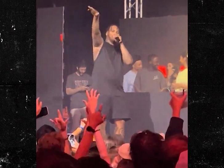 070324-waka-flocka-flame-trump-primary