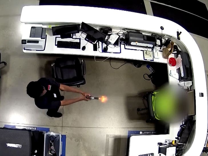 355afbf0a8454e6fafe3d0d46df3b990_md 051524-amazon-shooter-3