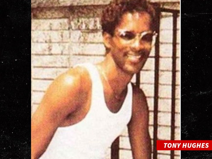 35c4f27f6a1f40d8bc1778416fc3c962_md Tony Hughes