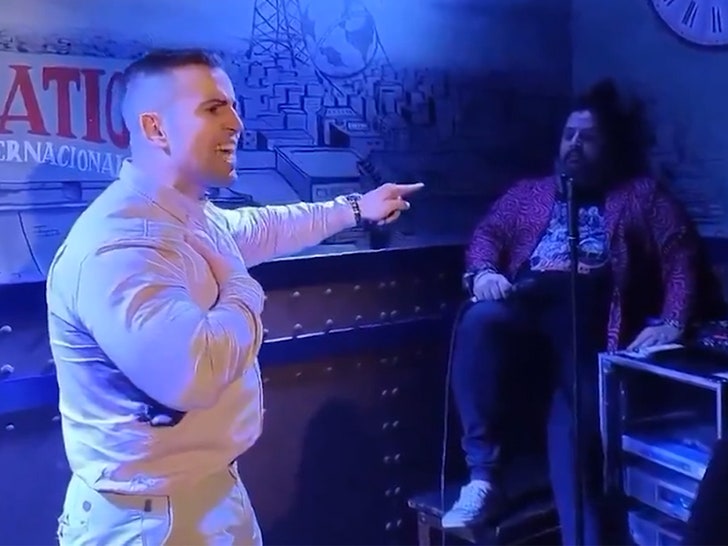 060424-dad-vs-comedian-point-primary