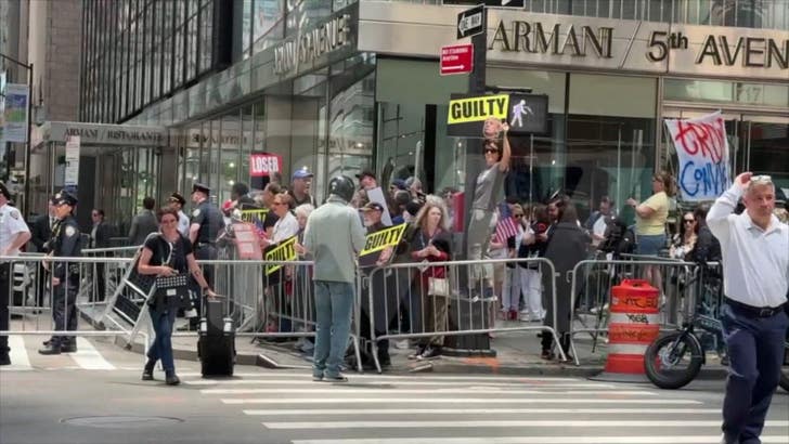 053124_trump_counter_protestors_1837790