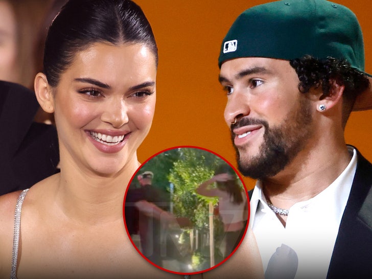 4b36e3e9d2234b4ea944562cc85d974f_md Kendall Jenner Bad Bunny main