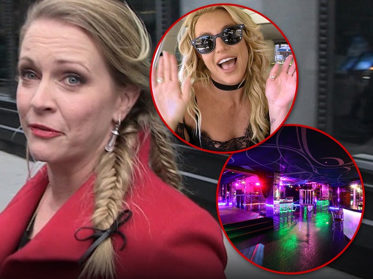 4ea46dc49ee541d9b4abb3467f9b87e9_md Melissa Joan Hart Main