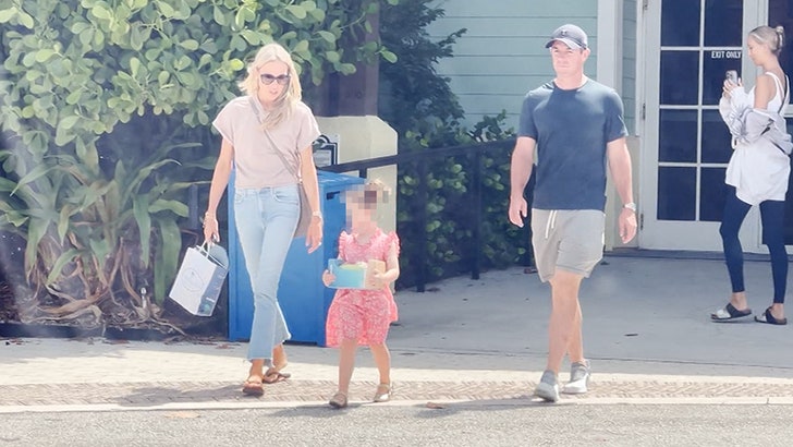 061724_mcilroy_stoll_kal_v2