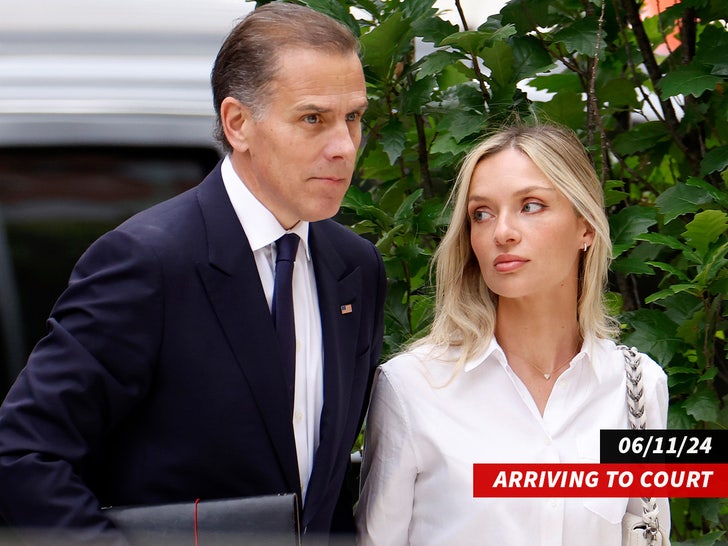 hunter biden arriving to court 2