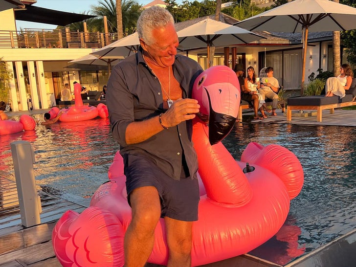 Vittorio Assaf Social Shots