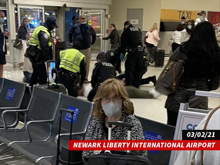 5ea5324230a849419afc315b5d6d0925_md newark liberty international airport dr oz saves mans live sub