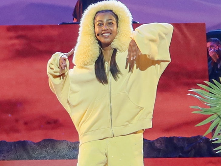 052524 north west lion king main splash