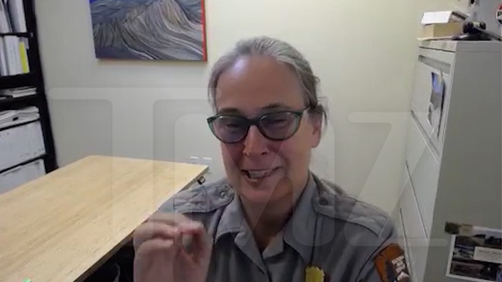 64e90b5510cb4cfa8dc28648d5367d65_md 070324_abby_wines-kal