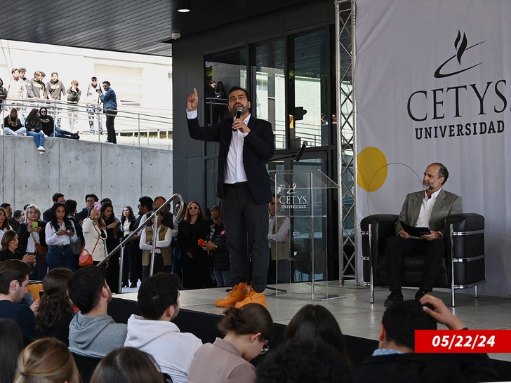 73caf0d90eaa4ea6845342ab5ac26794_md jorge maynez