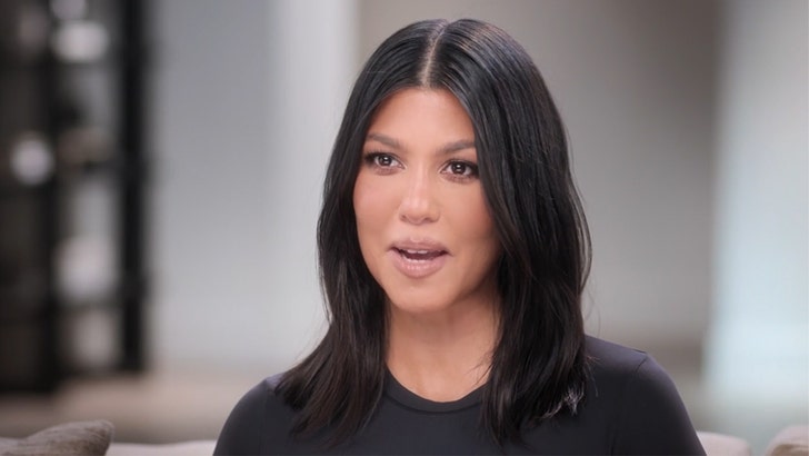 843e4a0e2ff64bacb02d439274104094_md 062024-kourtney-kardahian-kal