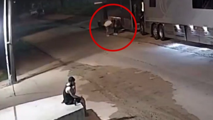 8893b24a9a1943e4a4fb7349b89caca9_md 052924_robbery_kal_v2