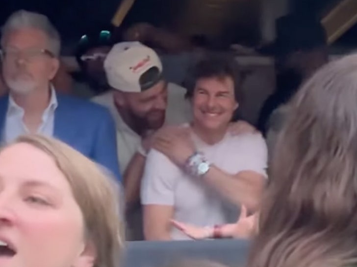 908e792a1df14fa095ca33dffdd89efa_md tom cruise travis kelce instagram post