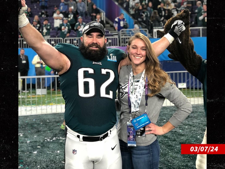 jason kelce and kylie kelce insta 1