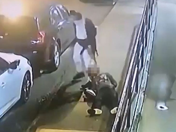 a1804111675c404690f7c6bf74980a24_md 050924-woman-strangled-dragged-primary-v2-blurred