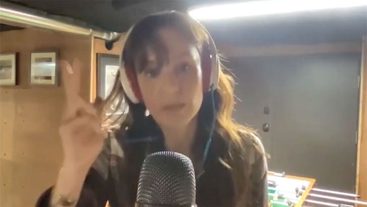 052024-sarah-wayne-callies-kal