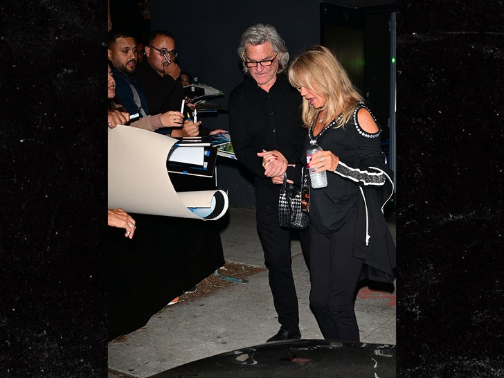 a7774891f65b48b68a1f3a2ed520ab9e_md Kurt Russell and Goldie Hawn