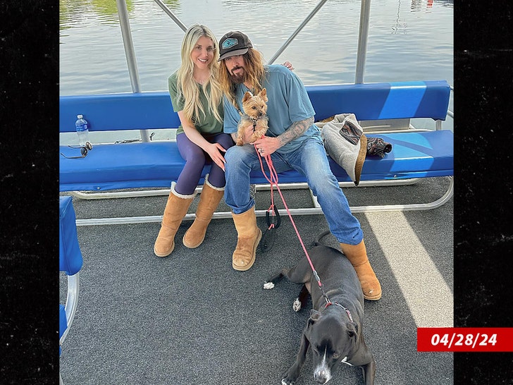 aa1fa8fc789a41159b49c8ba2dedc14e_md Billy Ray Cyrus divorce