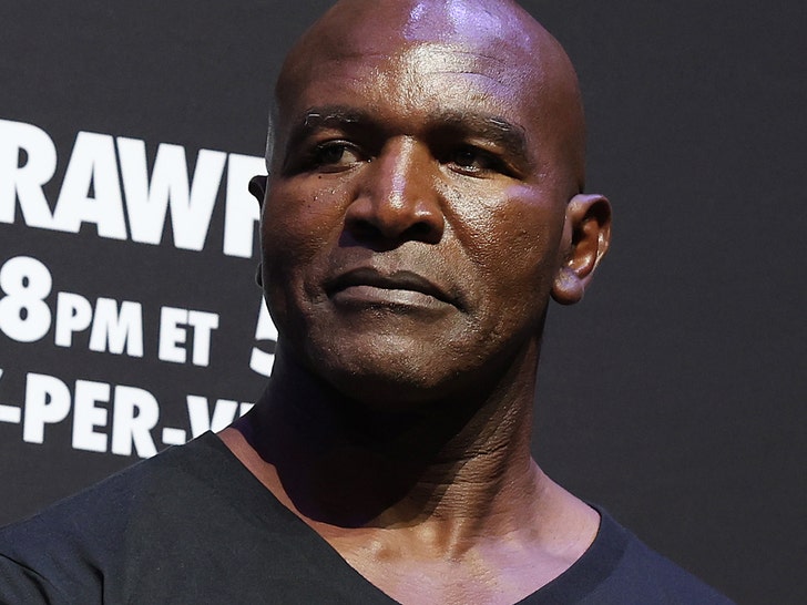 aa984122f926429f93b3fb4efa5a26a7_md evander holyfield