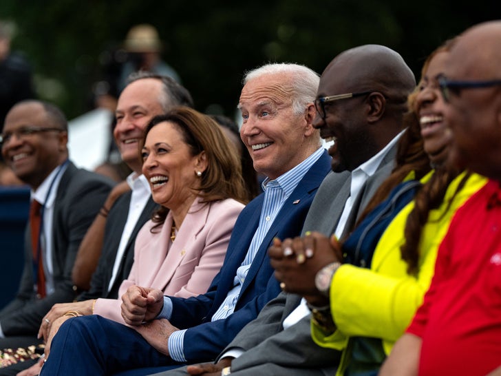 ab90aca705884f8db971566d983ce945_md 0611-Joe-Biden-Juneteenth-Celebration-primary-2