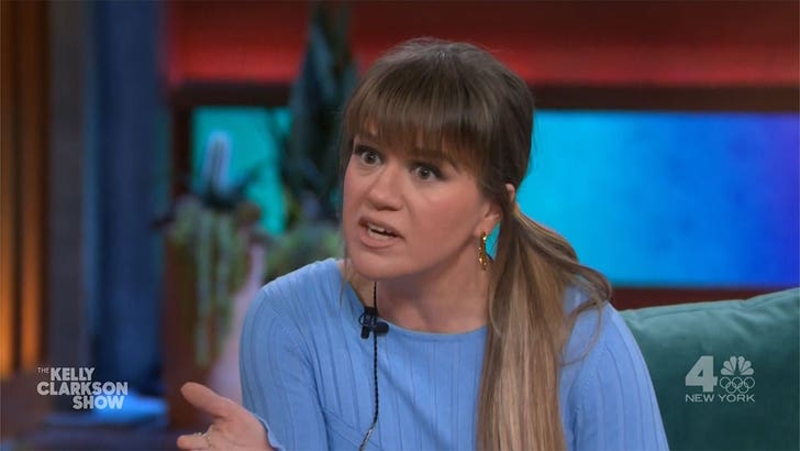 ad0af5812be64137951a462583a5ab91_md-2 051324-kelly-clarkson-kal