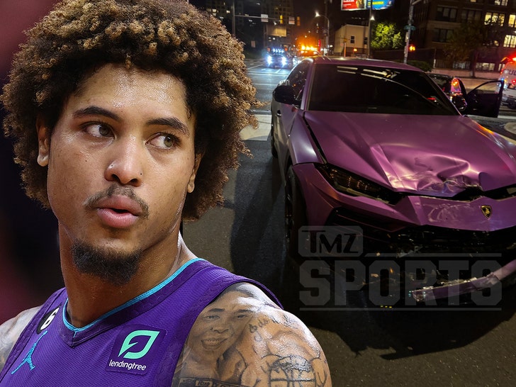 Kelly Oubre crashed lambo
