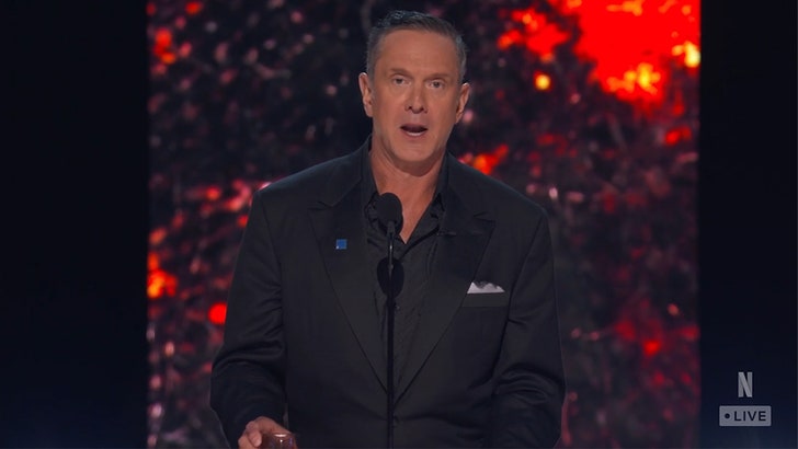 afa704f307344592abd6d6f99976e258_md 050524_brady_roast_bledsoe_kal