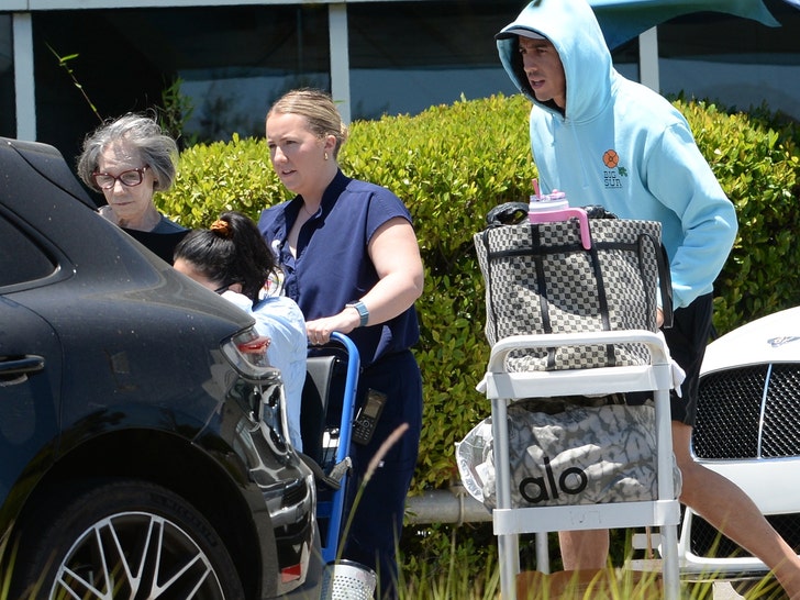 0703 vanessa hudgens baby The Image Direct 3