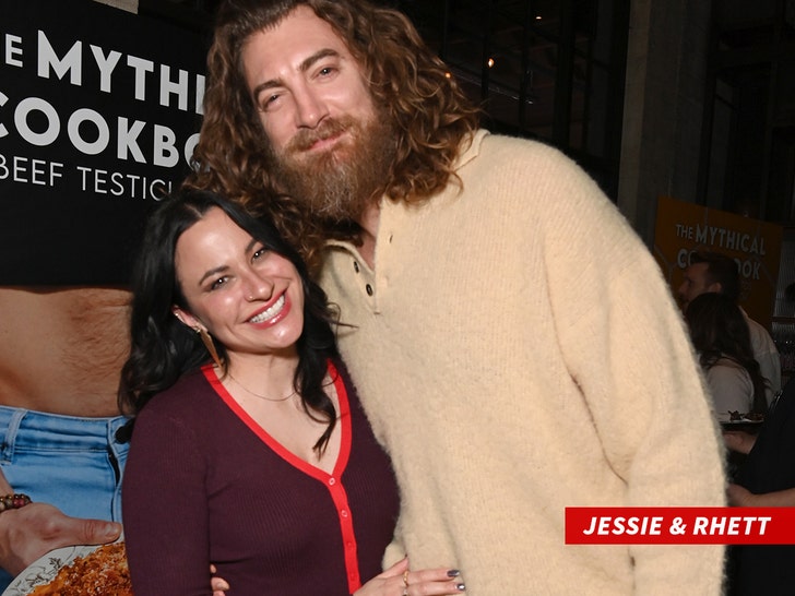 Rhett McLaughlin Jessie McLaughlin