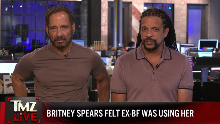 bba46f30f11247a8a82c64446840e6cd_md-1 071124_tmz_live_britney_spears_bf.01_00_50_03.Still022