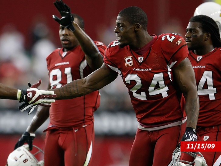 bd336dbfe25a47239685d7ebe9170e65_md adrian wilson playing