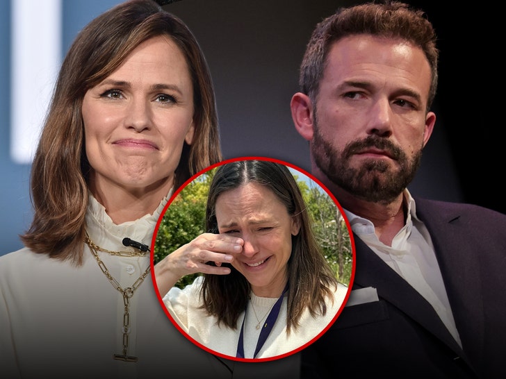 bef74b1ee2a34ac5a4048d30453104a9_md jennifer garner and ben affleck