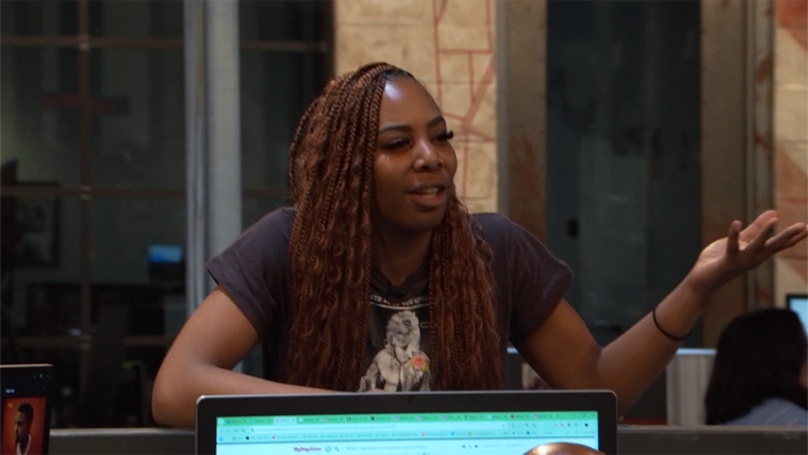 bf0af266d1f840b097a1de9381a80fb5_md-1 052924_tv_clips_pope_gay_priest.01_00_40_23.Still002