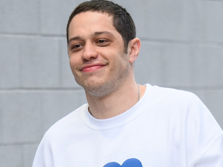 c0c0b72dd3454b16b84f73bfb6f88510_md pete davidson