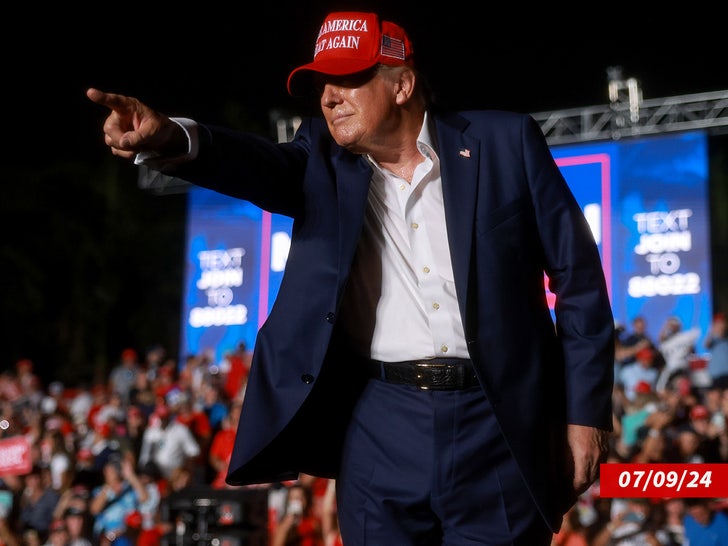 c215fefe683c45aea5fec80160b786da_md donald trump rally sub getty.