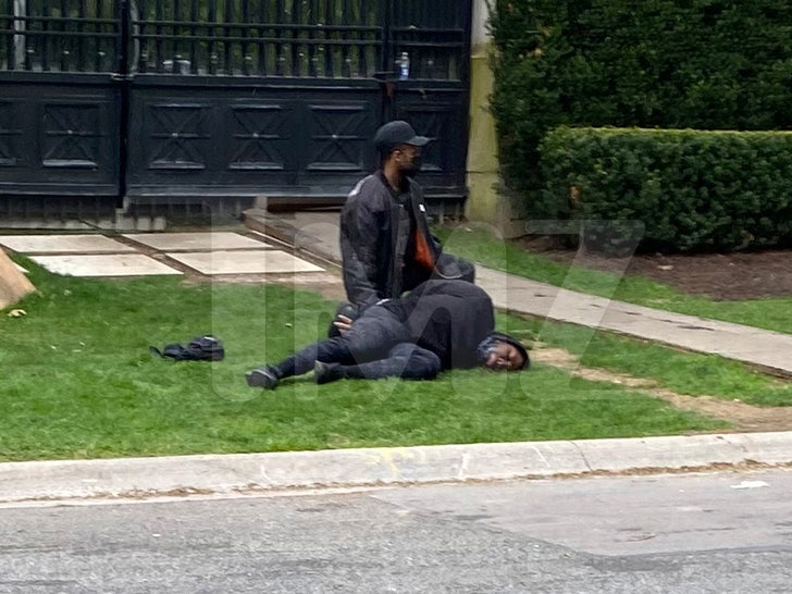 c7fd6a6268ec42abaf3cb2977b33f071_md Drake pic