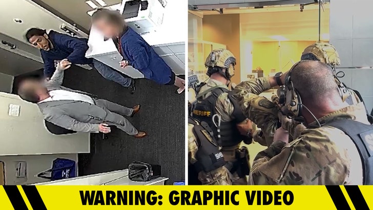 c8f157c949a8491d93b3a8a37a75a7a2_md-1 061024_bank_hostages_kal